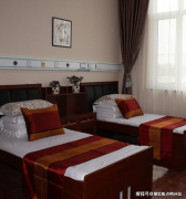 颠仆识别精确率99.8%；正在都会喧哗取天然静谧间